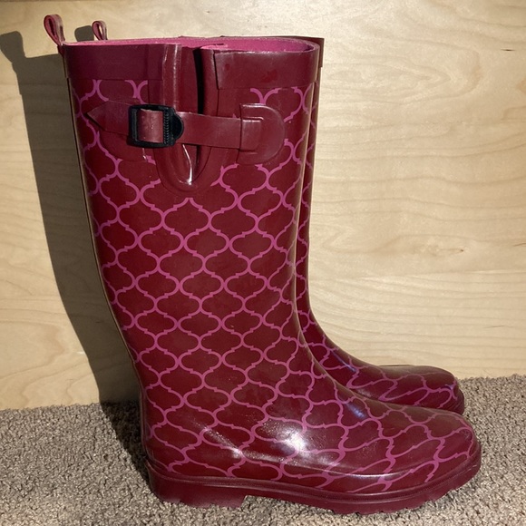 Capelli pink patterned rain boots. Size 9 - Picture 2 of 5